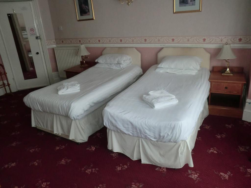 Welbeck Hotel - Close To Beach, Train Station & Southend Airport Esterno foto