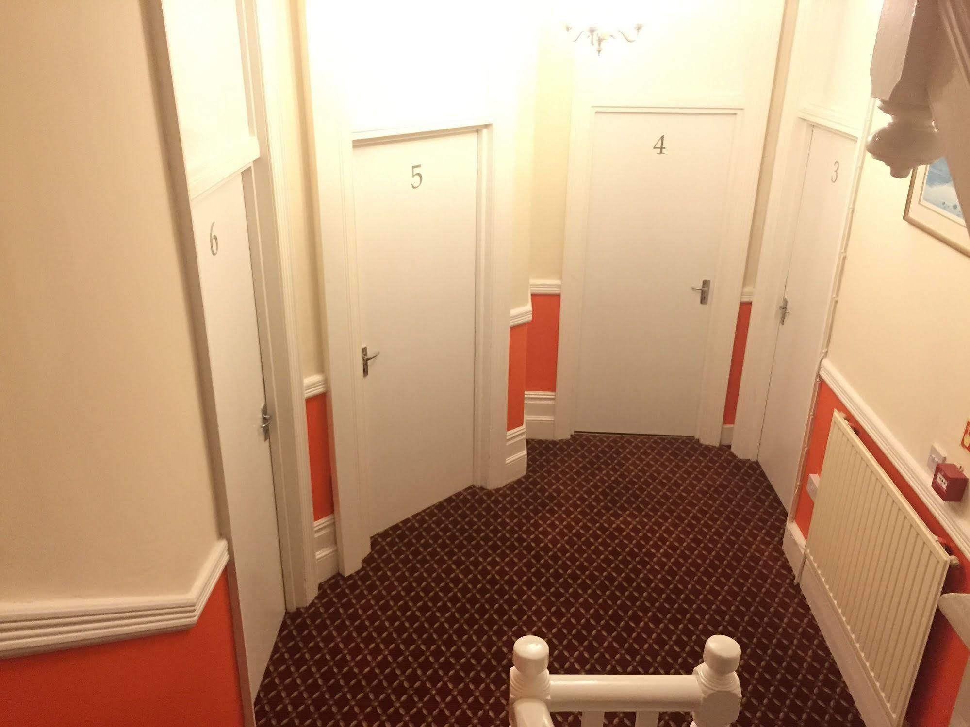 Welbeck Hotel - Close To Beach, Train Station & Southend Airport Esterno foto